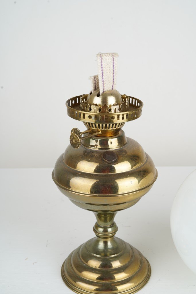 Standing Oil Lamp 15