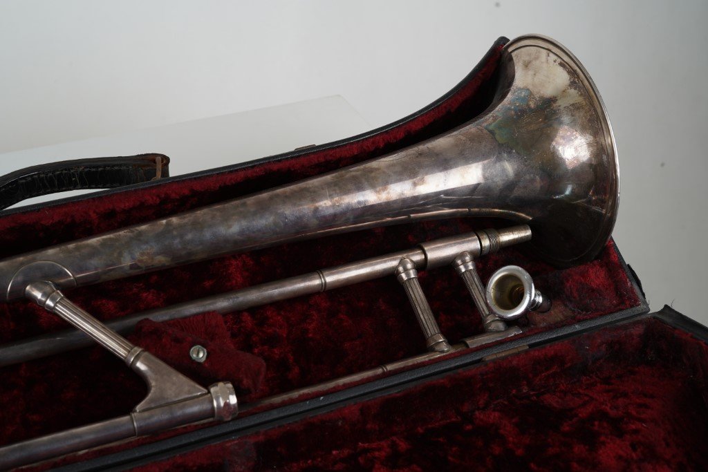 Music instrument (tromphet)