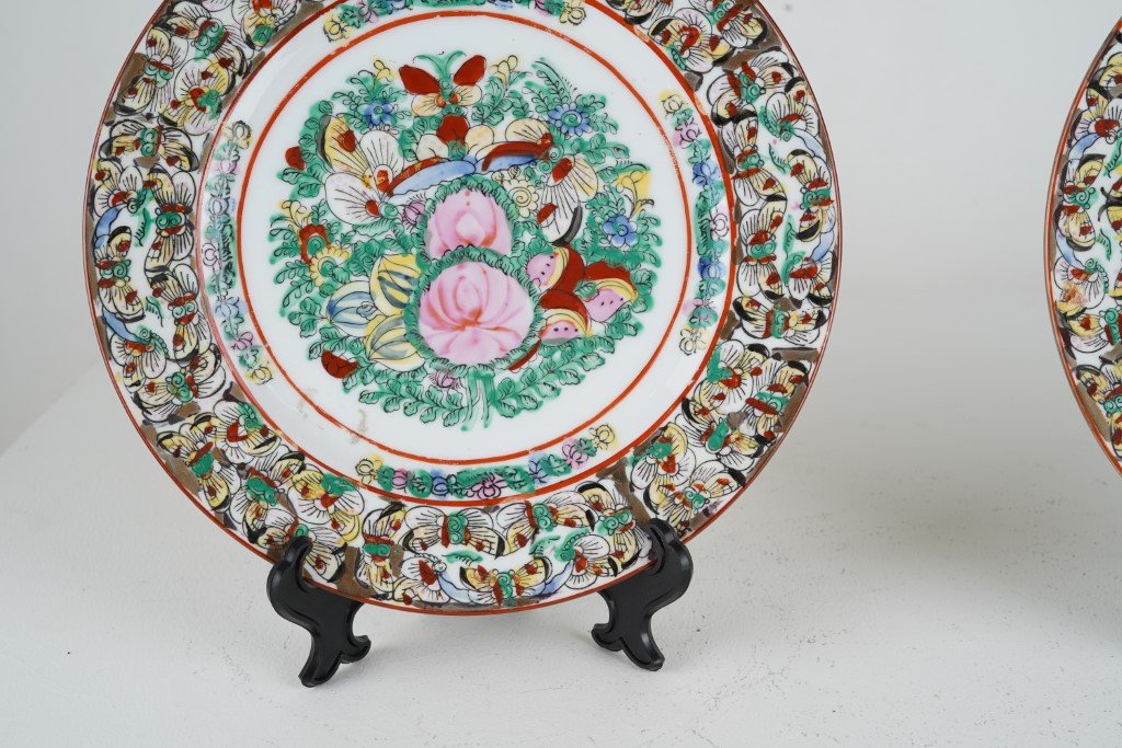 Chinese porcelain plate (2pcs)